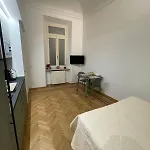 Casa Ferrara Daire *