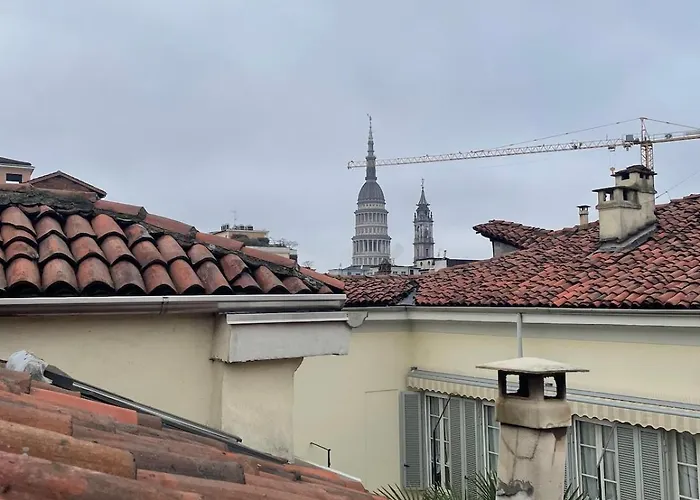 Casa Ferrara Новара